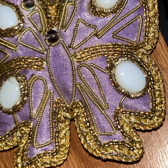 Brand New in Box Anna Sui Beaded Embroidered Butterfly 🦋 Keychain - Picture 4 of 12